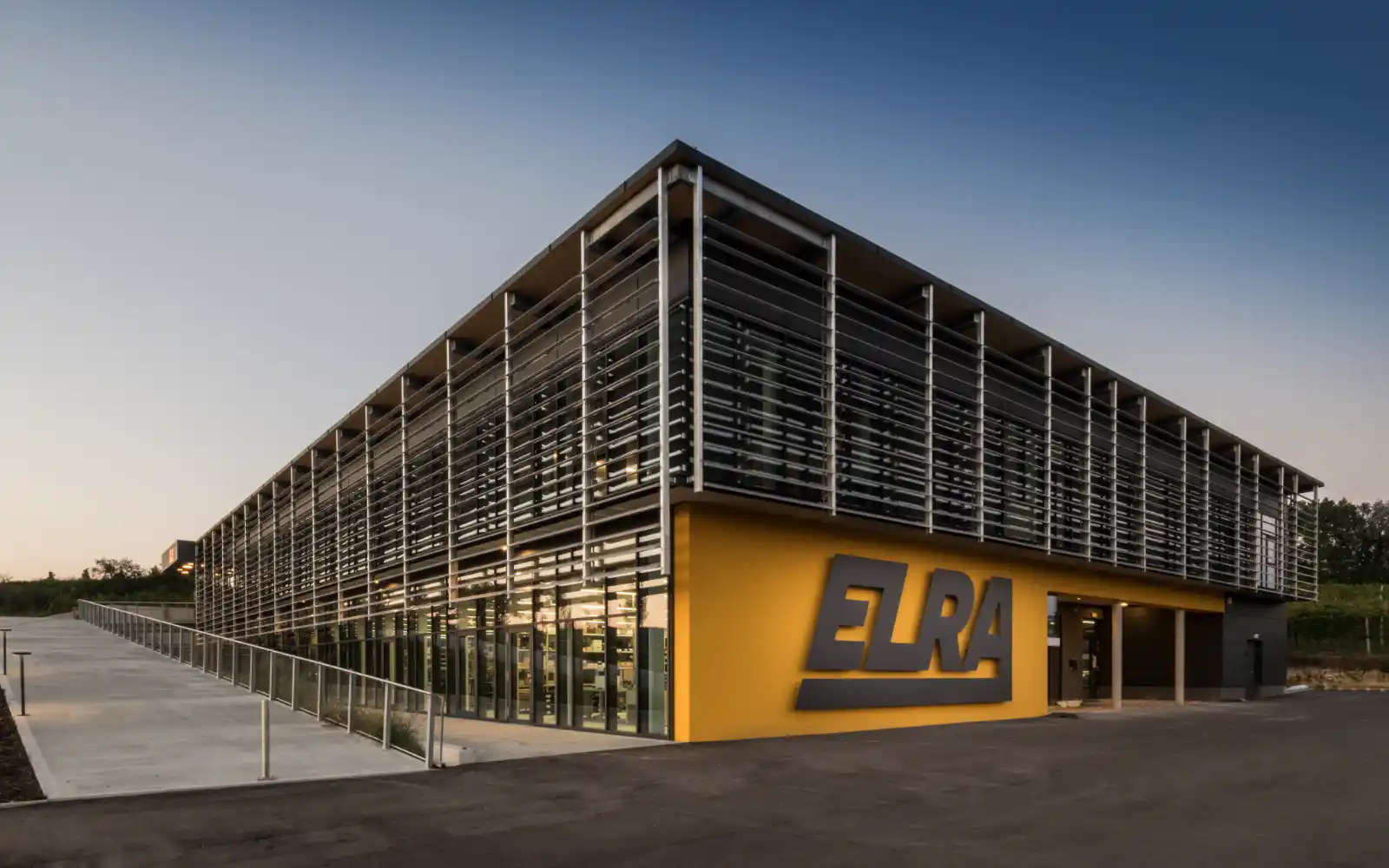 ELRA_exterior view